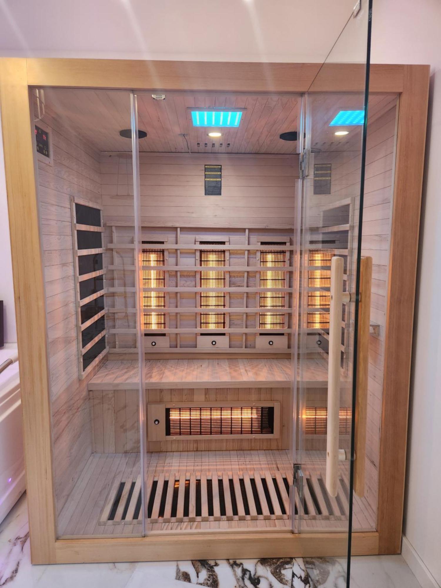 New In Gdansk! Red Room In The Heart Of Gdansk - Bdsm - With A Luxury Jacuzzi And Access To A Sauna Bagian luar foto